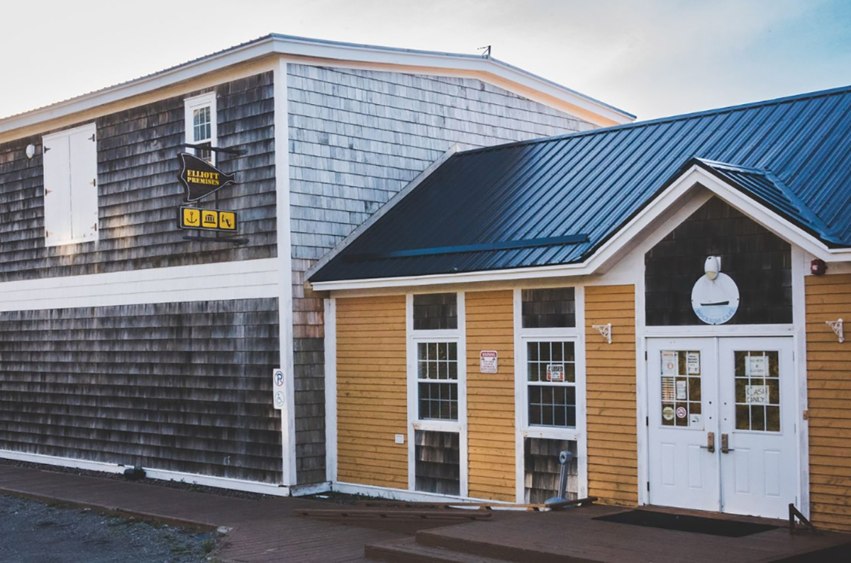 The Elliott Premises & Dockside Café